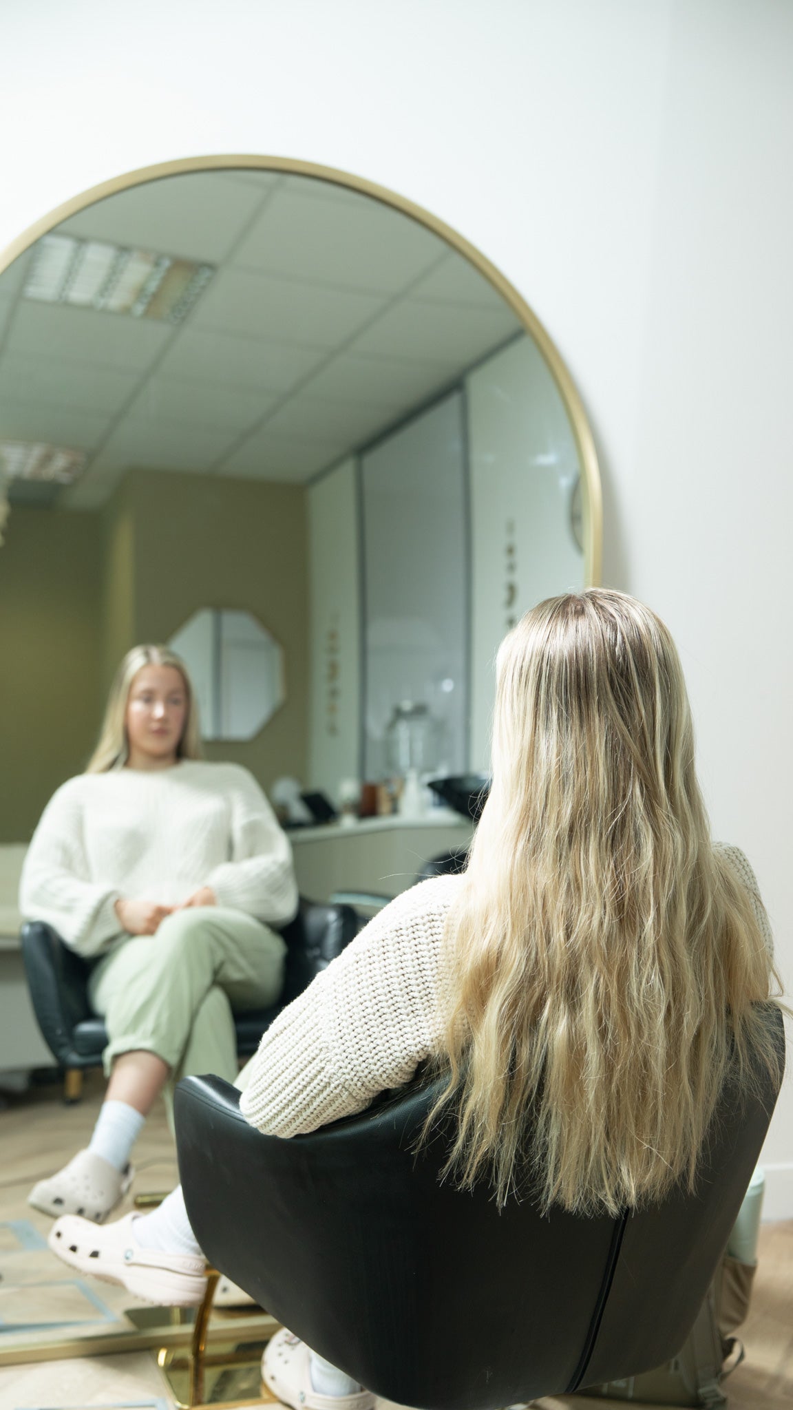 Luxury Hair Wash, Cut and Bouncy Blow Dry